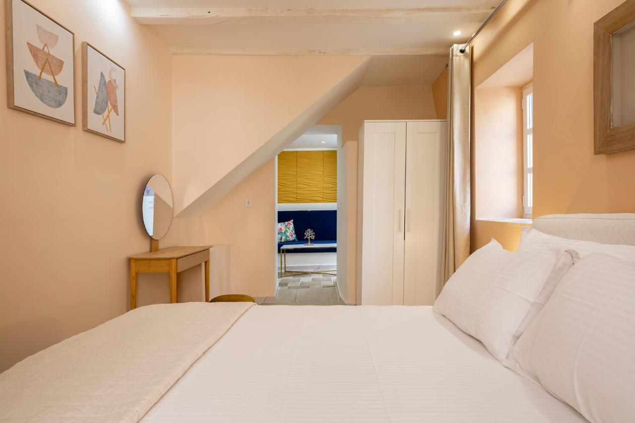Ydragogeio Rooms Old Town La Canea Esterno foto